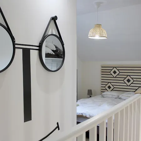 公寓 Le Nid Marignais - Duplex Au Coeur Du Centre-ville Marigny-le-Lozon